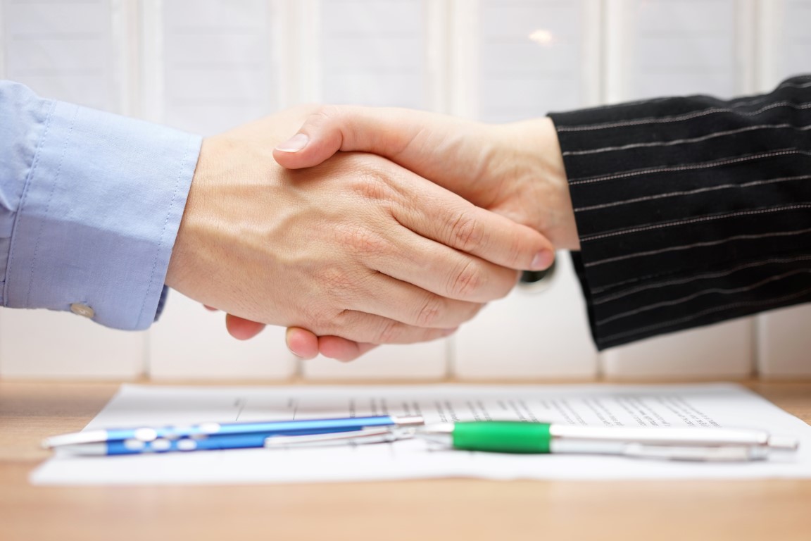 قرارداد کارمزدی چیست؟